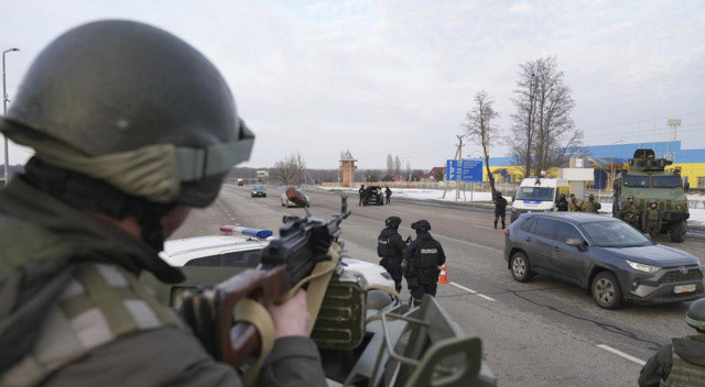 Rusya Ukrayna&#039;daki diplomatlarını tahliye ediyor