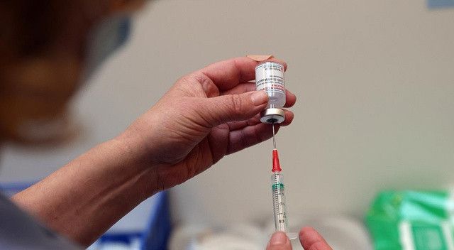 Covid-19 aşısından ölen kadının ailesine rekor tazminat