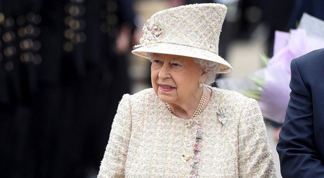 Kraliçe Elizabeth ticarete girerek kendi deterjan markasını çıkardı