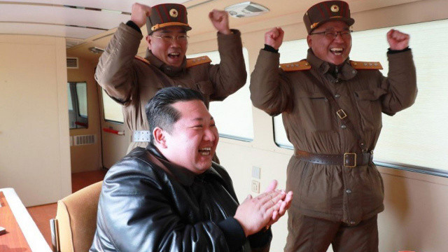 Kuzey Kore füze denemesi alay konusu oldu: ‘Üçüncü sınıf  aksiyon filmlerine benziyor’