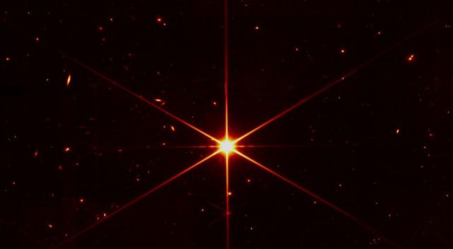 Webb Uzay Teleskobu peşindeydi: O yıldızın fotoğrafını çekti
