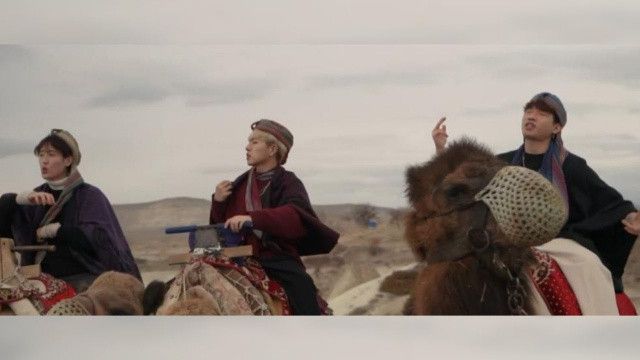 Dünyaca ünlü Güney Koreli grup Kapadokya&#039;daki develere şarkı yaptı
