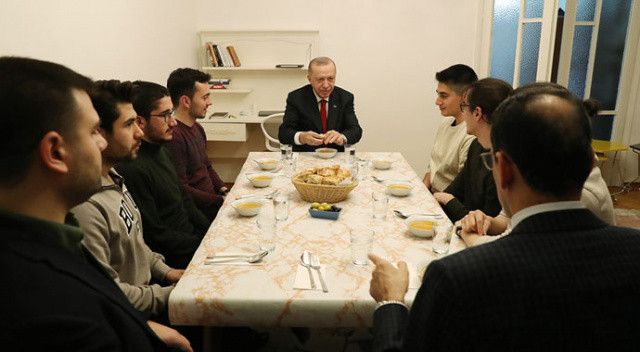 Gençlerle iftar sofrasında buluşmuştu! İşte Cumhurbaşkanı Erdoğan’ın en sevdiği yemek