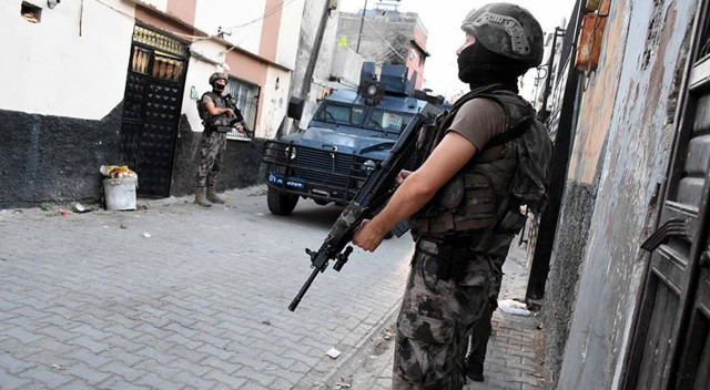 İçişleri Bakanlığı: Metropollerde bombalı eylem hazırlığındaki 2 PKK&#039;lı yakalandı