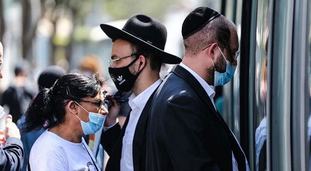 İsrail&#039;de kapalı alanlarda maske mecburiyeti kalktı