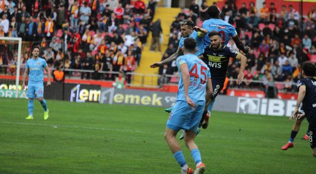 Kanarya hız kesmedi! Maç sonucu: Kayserispor 0-4 Fenerbahçe