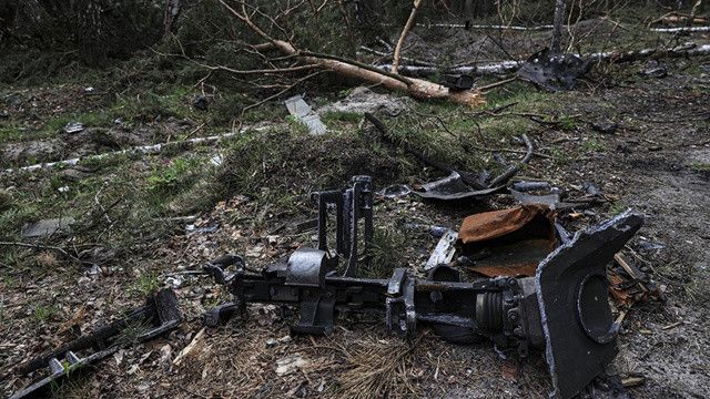 Rusya duyurdu: Ukrayna&#039;ya sevk edilen silahların deposunu vurduk