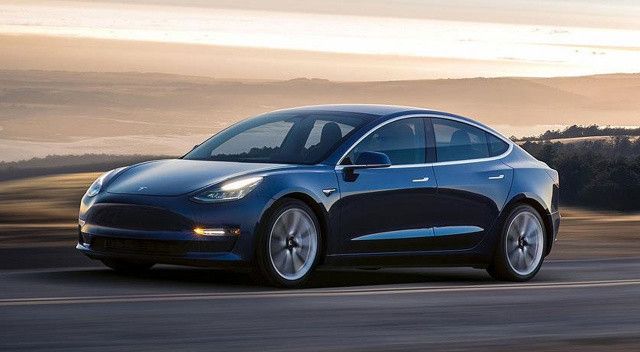 Tesla, Çin&#039;de satılan 125 bin 785 otomobili geri çağırdı