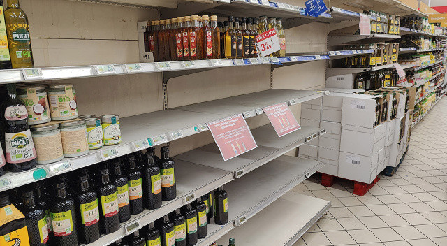 Yağ krizi Fransa&#039;da: Raflar boşaldı, fiyatlar iki katına çıktı