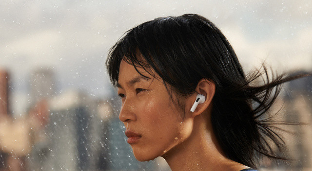 Apple&#039;a AirPods davası: 12 yaşındaki çocuğun kulak zarı patladı