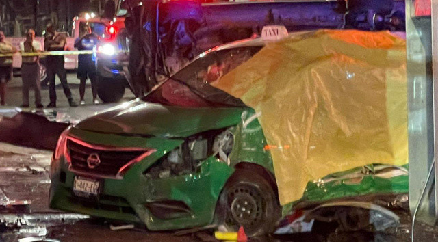 Meksika’da alkollü sürücü taksiyi biçti: 6 ölü