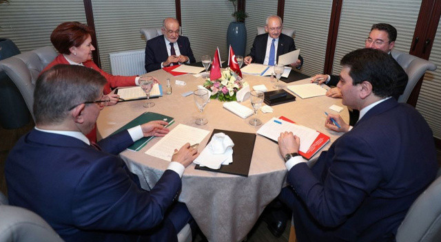 Altılı masadaki lider isim verdi! Kılıçdaroğlu&#039;nun adaylığına yeşil ışık