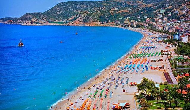 Antalya’ya gelen turist sayısı 3 milyonu geçti