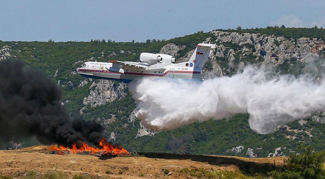 Azerbaycan orman yangınları için Türkiye&#039;ye amfibi uçağı gönderdi