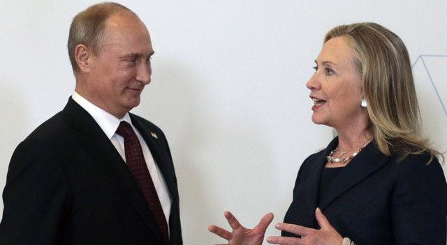 Clinton&#039;dan Putin&#039;e cinsiyetçilik suçlaması