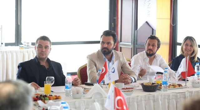 Doğanlar Holding, İzmir basınıyla gelecek planlarını paylaştı