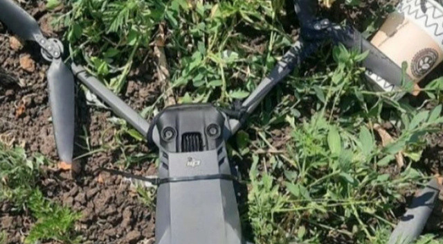 Rusya-Ukrayna savaşında görülmemiş taktik: Karton bardakta el bombası uçurdular