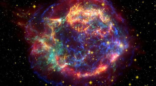 James Webb Teleskobu’ndan sürpriz keşif: 3 milyar ışık yılı uzaklıktaki süpernovayı görüntüledi