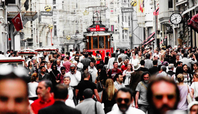 AK Parti&#039;den İstanbul analizi: Gündem ekonomi ve göçmen meselesi