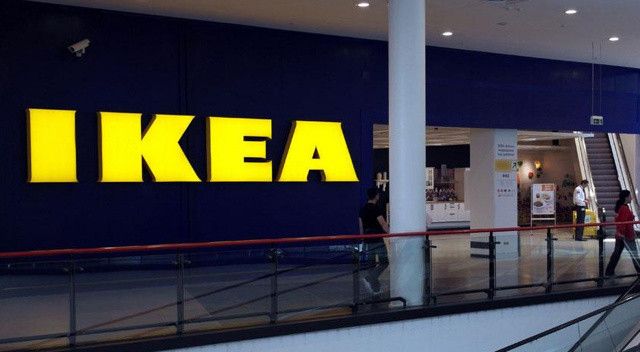 IKEA&#039;da karantina kaosu! Müşterilerin mağazadan kaçış anı kamerada