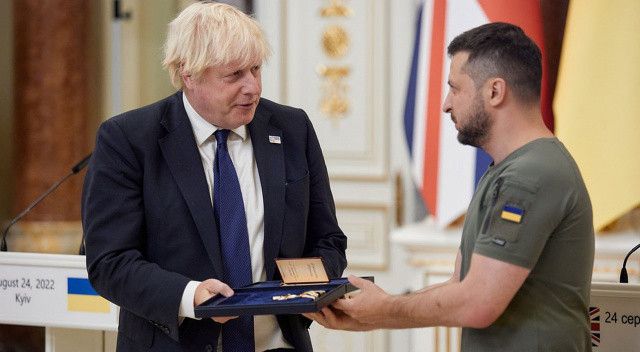 İngiltere Başbakanı Johnson’dan Kiev’e sürpriz ziyaret! Yeni yardım paketi geliyor
