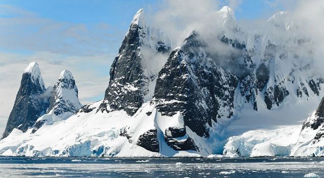 Milyarderlerin yeni rotası Grönland: Eriyen buzullara milyarlarca dolar yatırdılar