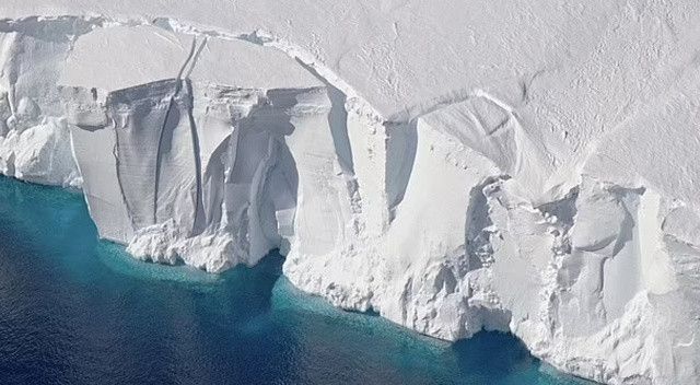 NASA bilim insanları korkunç verileri açıkladı: Antarktika&#039;da Konya büyüklüğündeki buzul eridi
