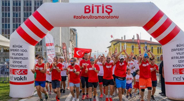 Zafer rotasında düzenlenen ilk ultra maraton İzmir&#039;de noktalandı
