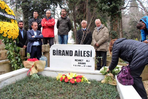 Birand ölümünün 1. yıldönümünde anıldı
