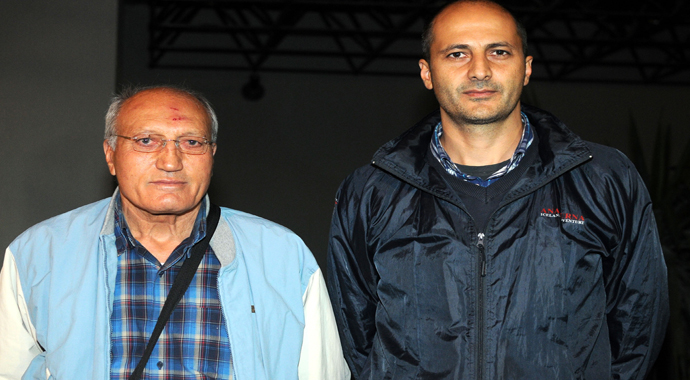 Serbest kalan pilotların baba evinde sevinç gözyaşları