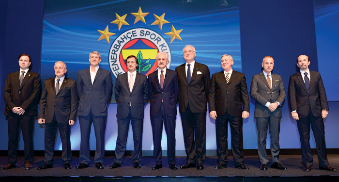 Fenerbahçe'de tarihi kongre, nefesler tutuldu