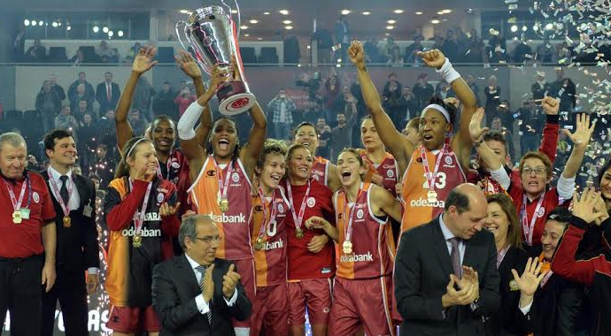 Olaylı maçta kupayı Galatasaray aldı
