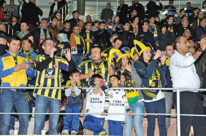 Fenerbahçe, 2. Lig ekibi Alanya'ya boyun eğdi