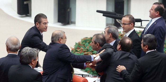 İnce küfre azmettirdi, Aslan zaten hazırdı