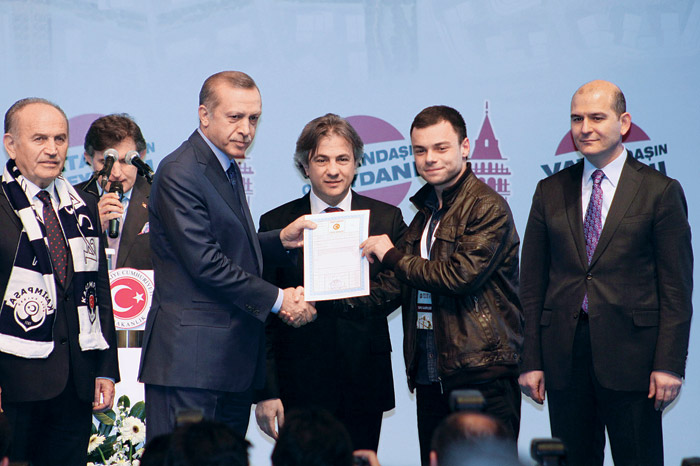 Başbakan Erdoğan: 'Değişimin önündeki engeller kalkacak'