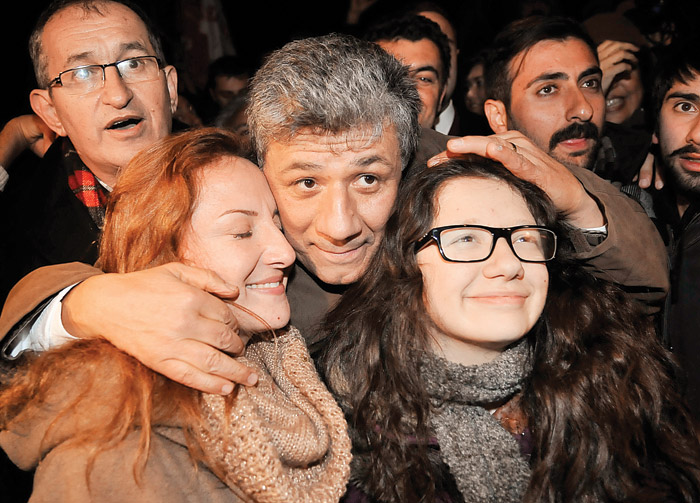 Mustafa Balbay'ın özgürlük sevinci, 4 yıl 9 ay sonra tahliye oldu