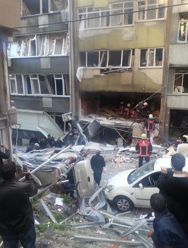 Patlamadan önce patlamadan sonra! İşte Taksim'deki o bina