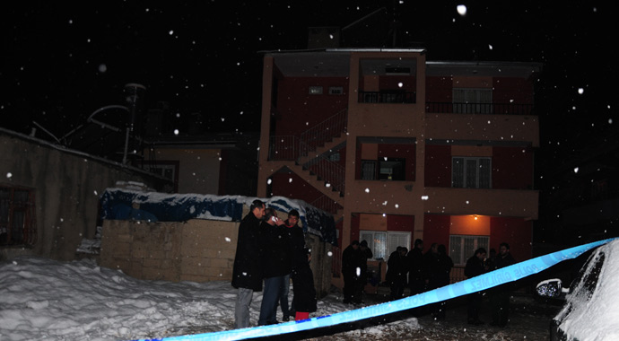 AK Parti Van başkan adayının evine bomba atıldı