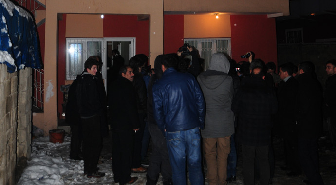 AK Parti Van başkan adayının evine bomba atıldı