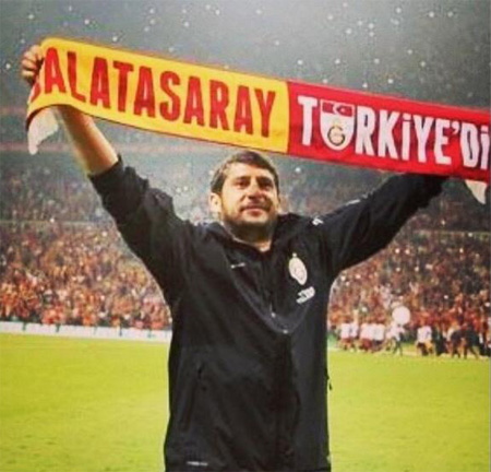 Ümit Davala'dan veda tweeti, 'Elim, ayağım kırıldı'