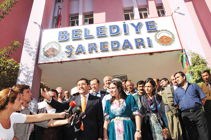 Başkanlar barış için paraşütle atlayacak