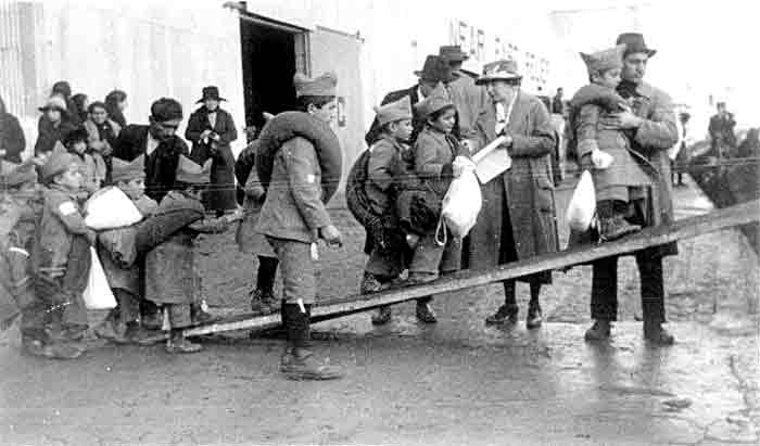 1915 yılında Ermenilere ne oldu?