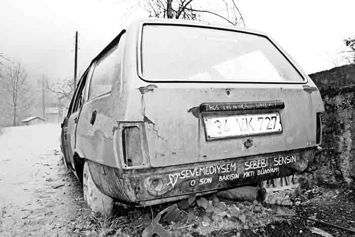 Kusursuz yönetim; Demokrasi ütopyası...