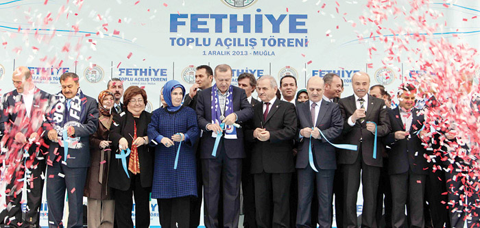 Başbakan'dan kredi kartı uyarısı