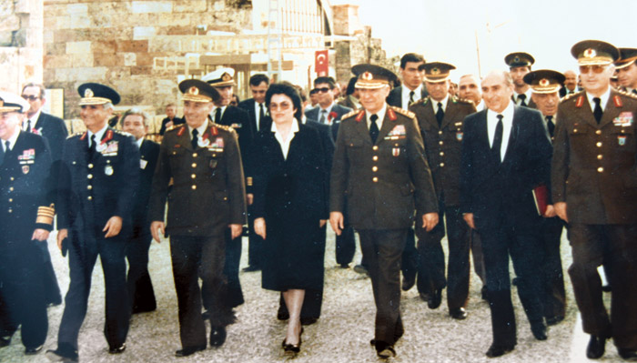'Netekim' asfalt sökülüyor