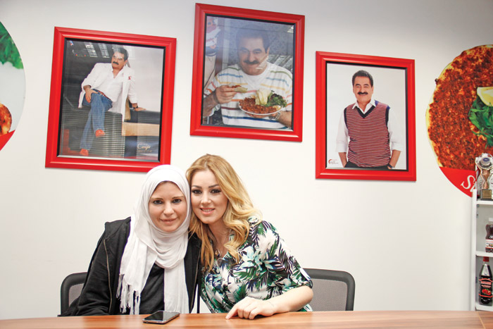 Petek Dinçöz Kodaloğlu uyarıyor, Müzik sektörü kurtlar sofrası gibi...