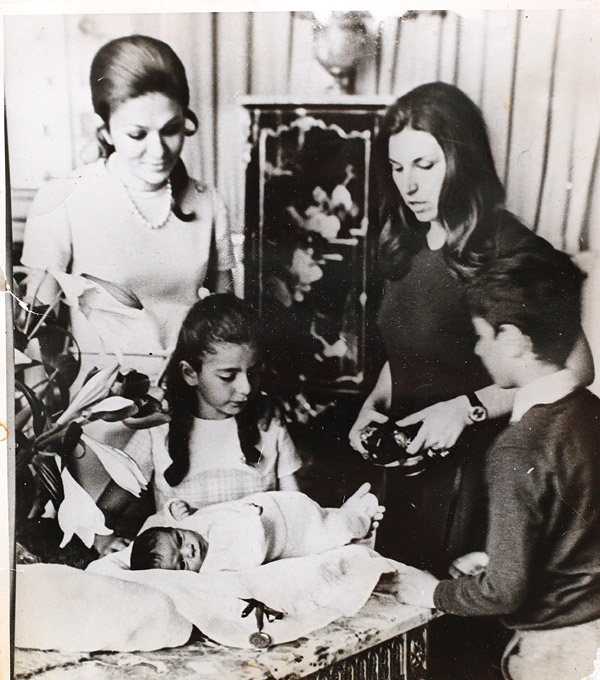 Ayşegül Dora: Kosigin''e borç verince Rusya''yı bedava gezdim