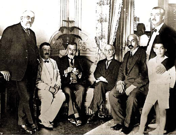 Âkif'in Sultan Hamid'e husûmeti nereden geliyor?