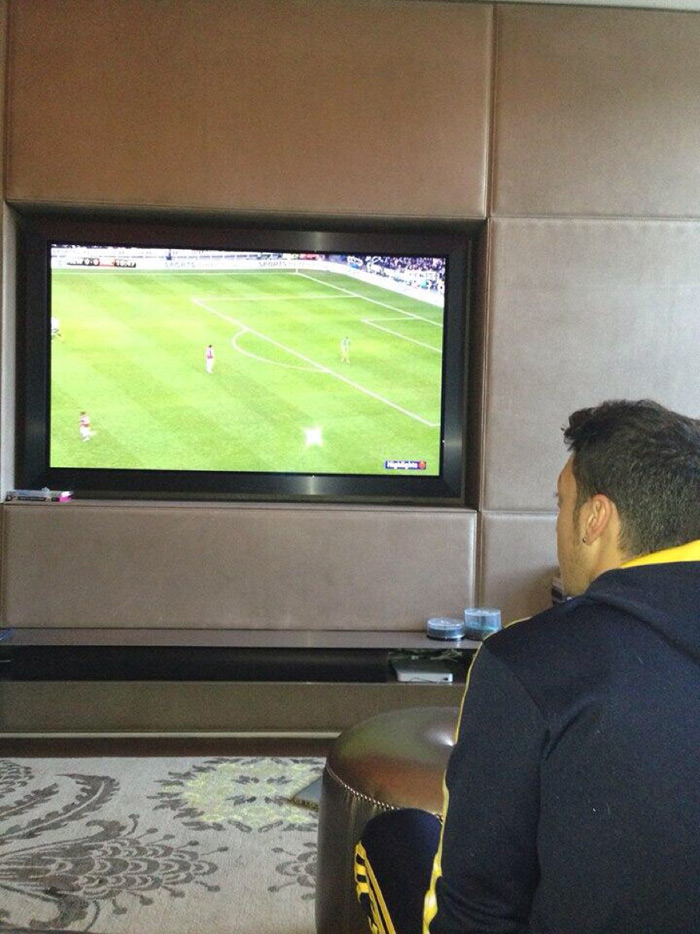 'Mesut'suz Arsenal zirvede