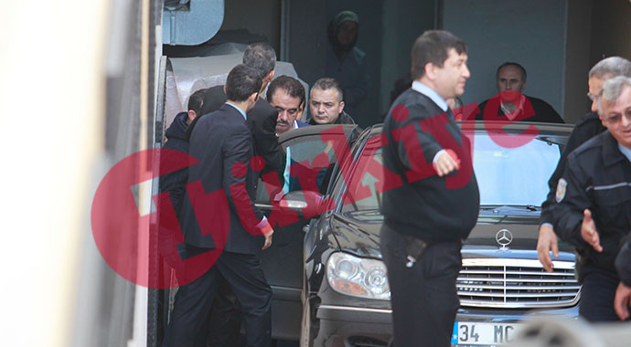 İbrahim Tatlıses ile Ayşegül Yıldız tek celsede boşandı